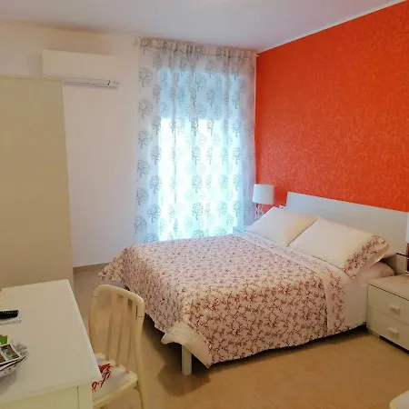 ゲストハウス L'approdo ボルディゲーラ