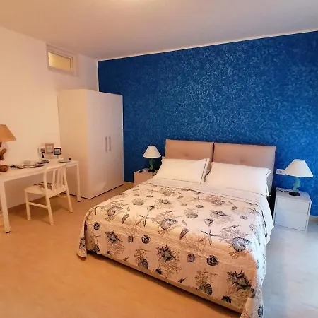 ゲストハウス L'approdo ボルディゲーラ