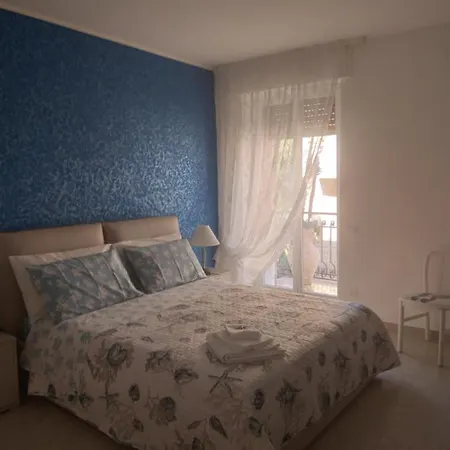 ゲストハウス L'approdo 3*