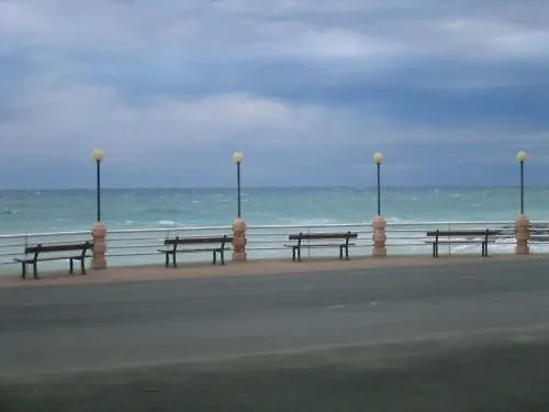 L'approdo Πανσιόν Bordighera